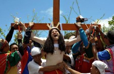 philippines-crucifiction-011