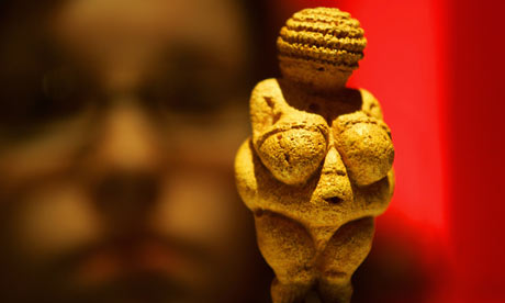 Venus-of-Willendorf-s-001